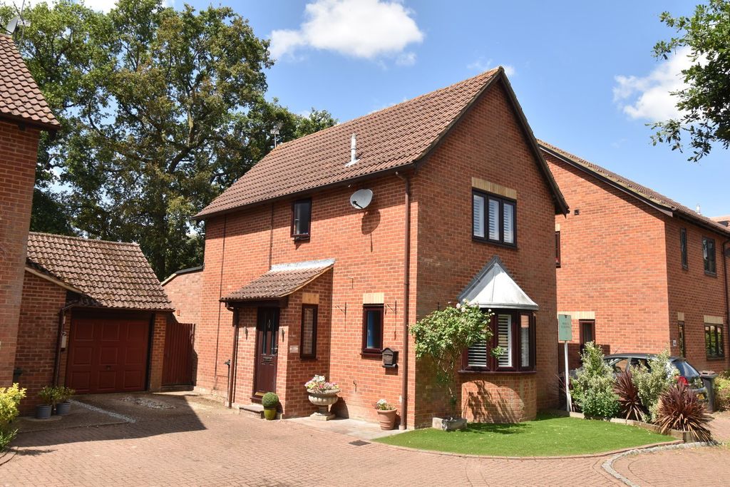 Property photo 1 of 12