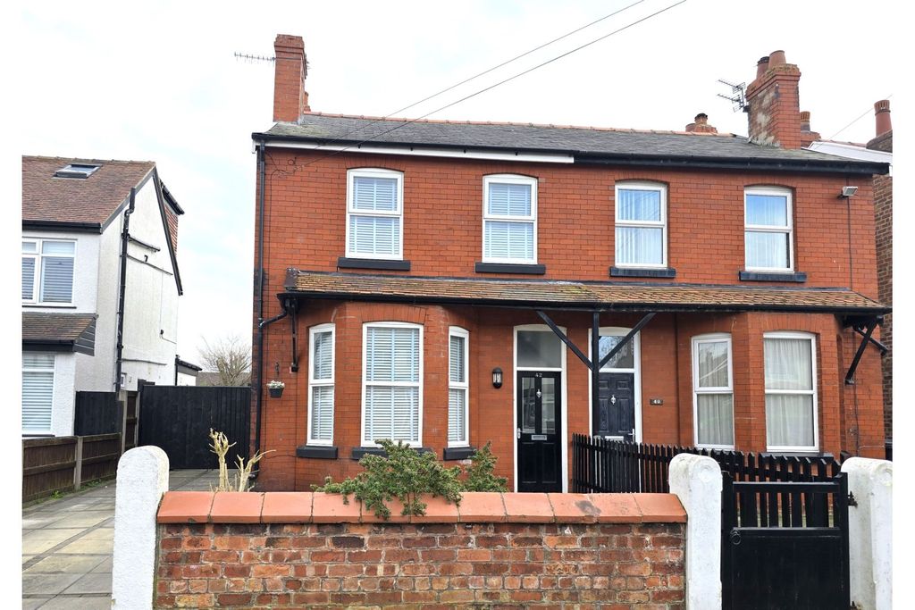Property photo 1 of 24