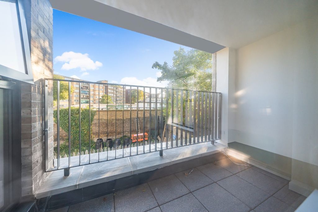 Property photo 3 of 11 3590765
