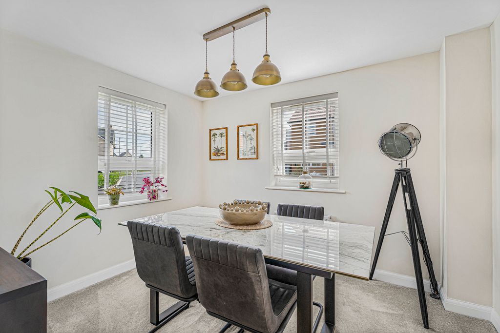 Property photo 3 of 15 Dining Room