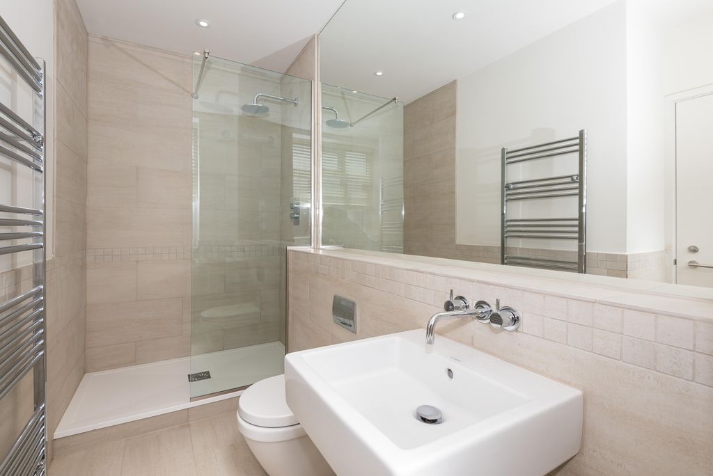 Property photo 3 of 4