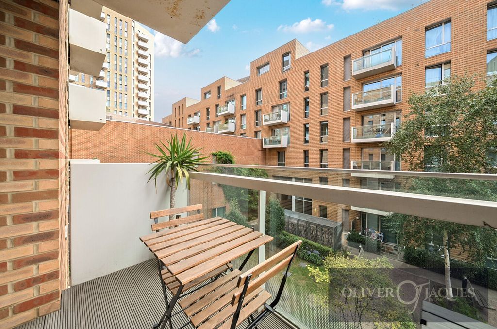 Property photo 3 of 15 Balcony