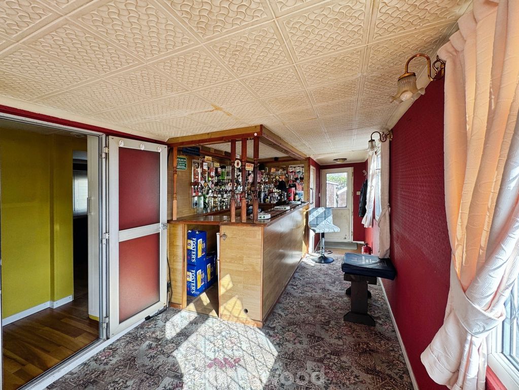 Property photo 3 of 20