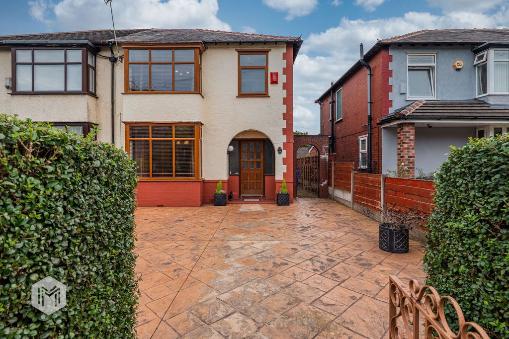 Property photo 1 of 38