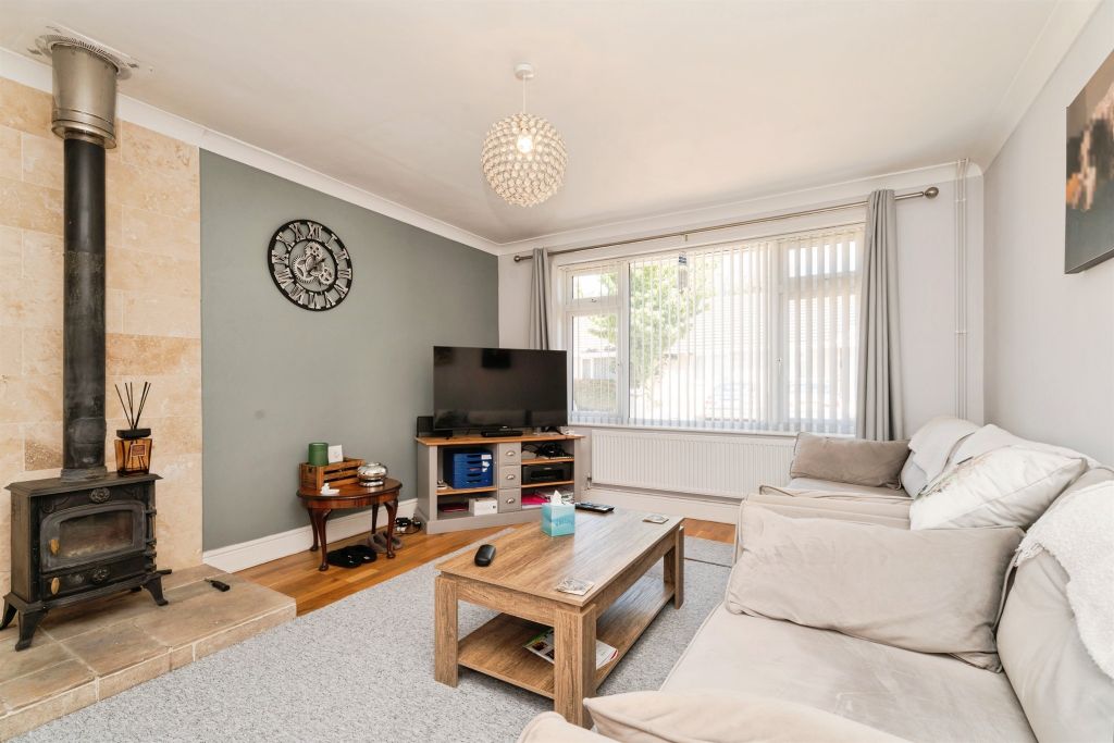 Property photo 3 of 19