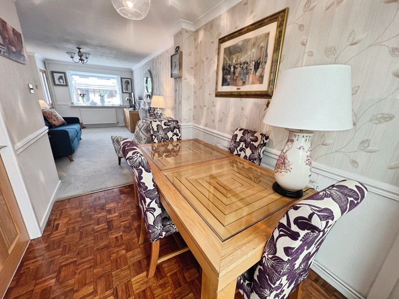 Property photo 3 of 21 Dining Area