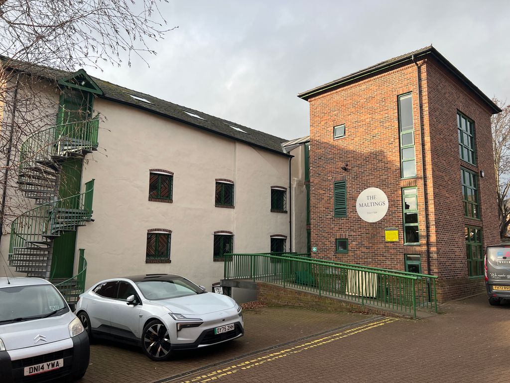 Property photo 2 of 14