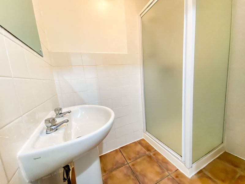 Additional image 6 of 6 bed detached house to rentWaterloo Road, Winton BH9