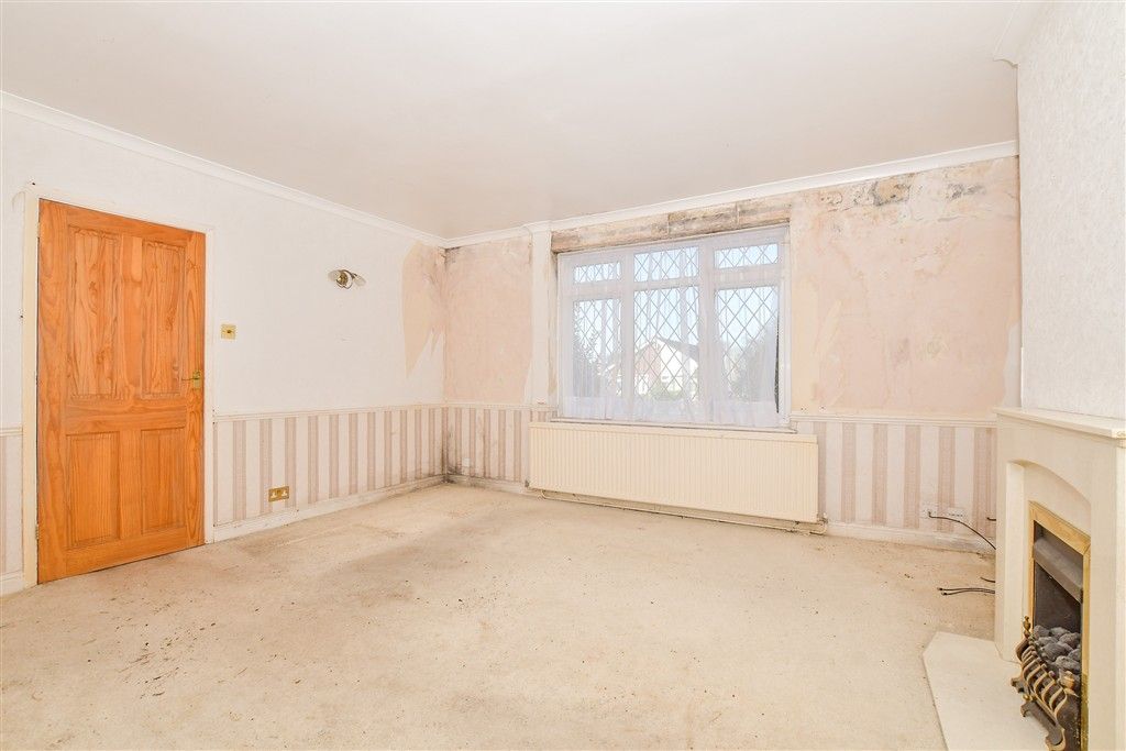 Property photo 3 of 14 Lounge/Diner