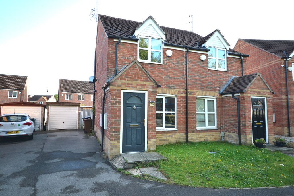 Property photo 1 of 9