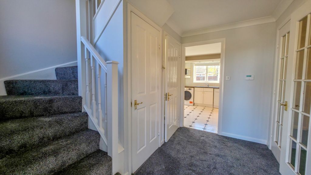 Property photo 2 of 20 20251203_113652