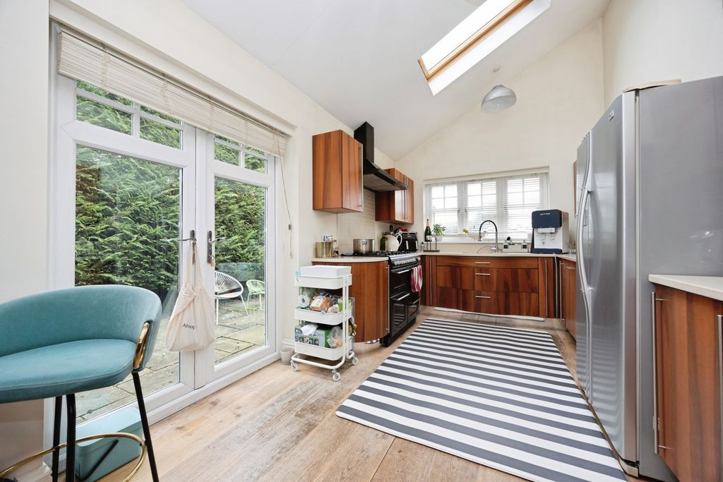 Property photo 3 of 16 Pbox-Img.Jpg