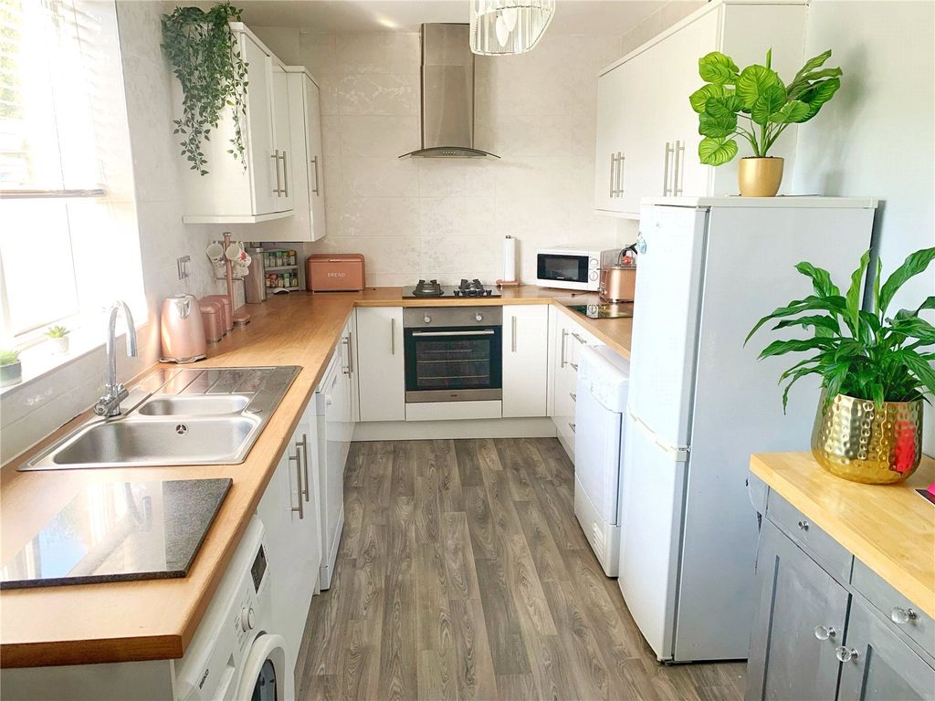 Property photo 2 of 16 Picture No. 08