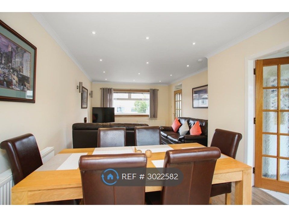 Property photo 3 of 13 Dining Room