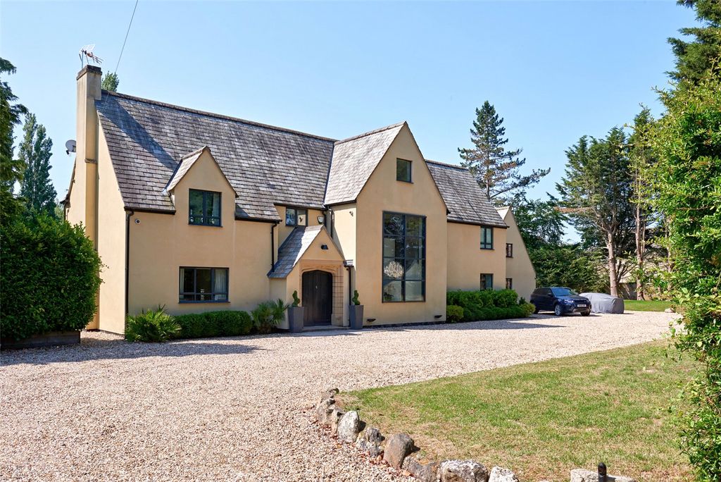 Property photo 1 of 20 Front External