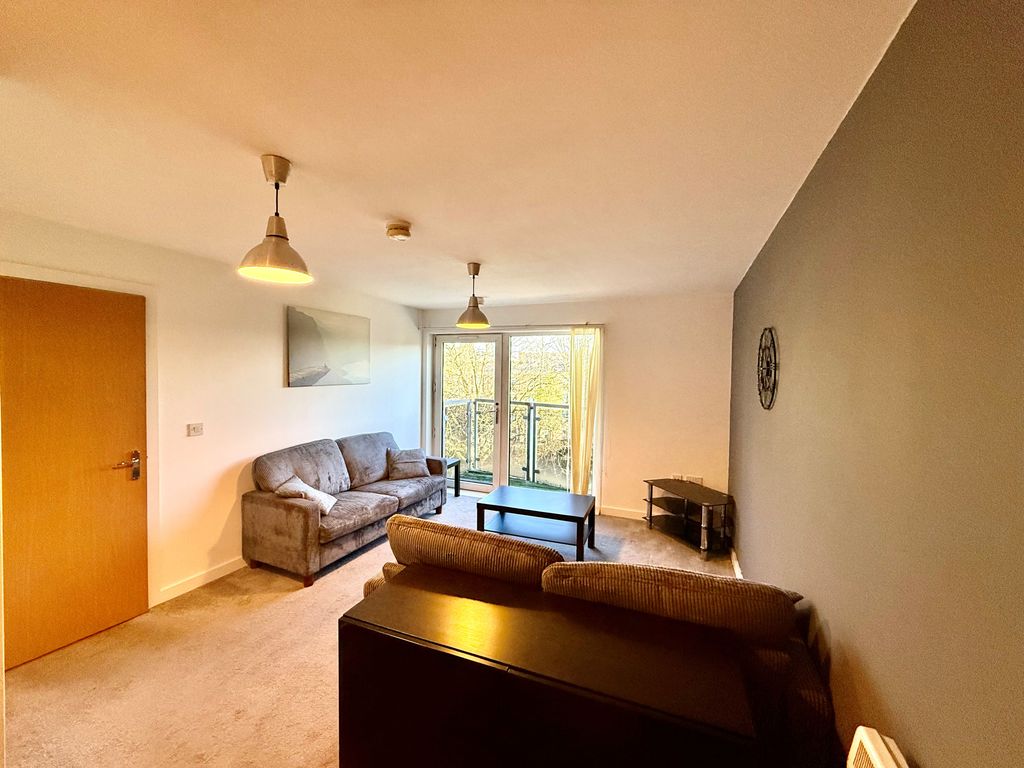 Property photo 2 of 8