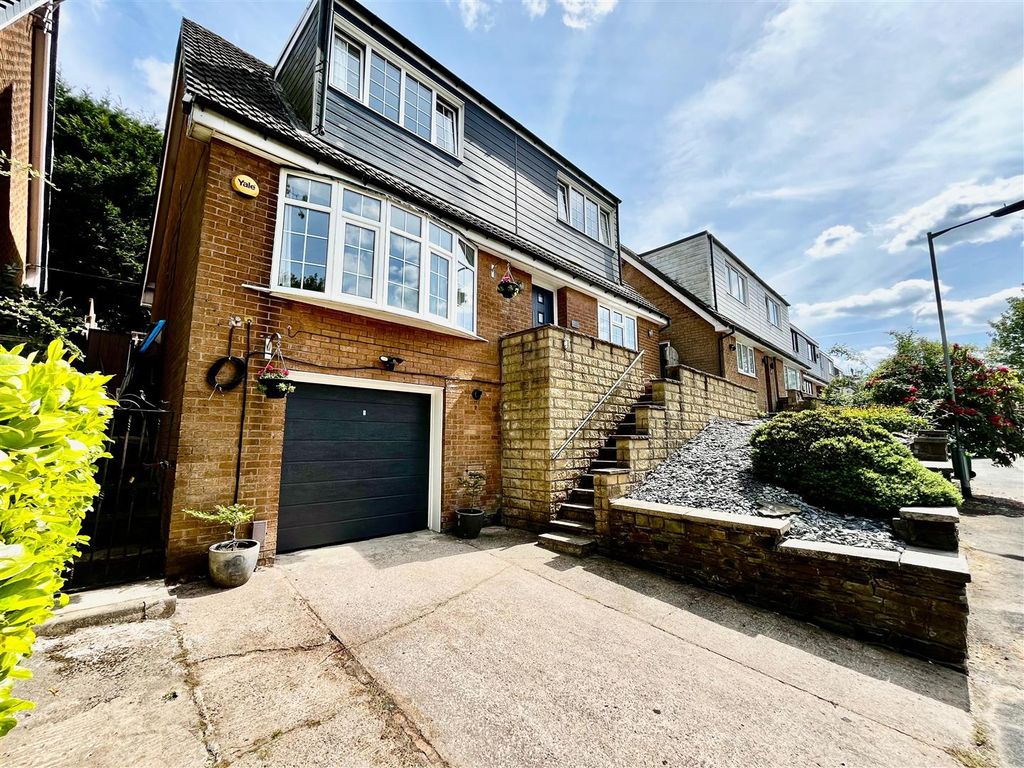 Property photo 1 of 39 5A6Fbb85-Fee1-4B03-Ac2F-A358A062A02E.Jpeg