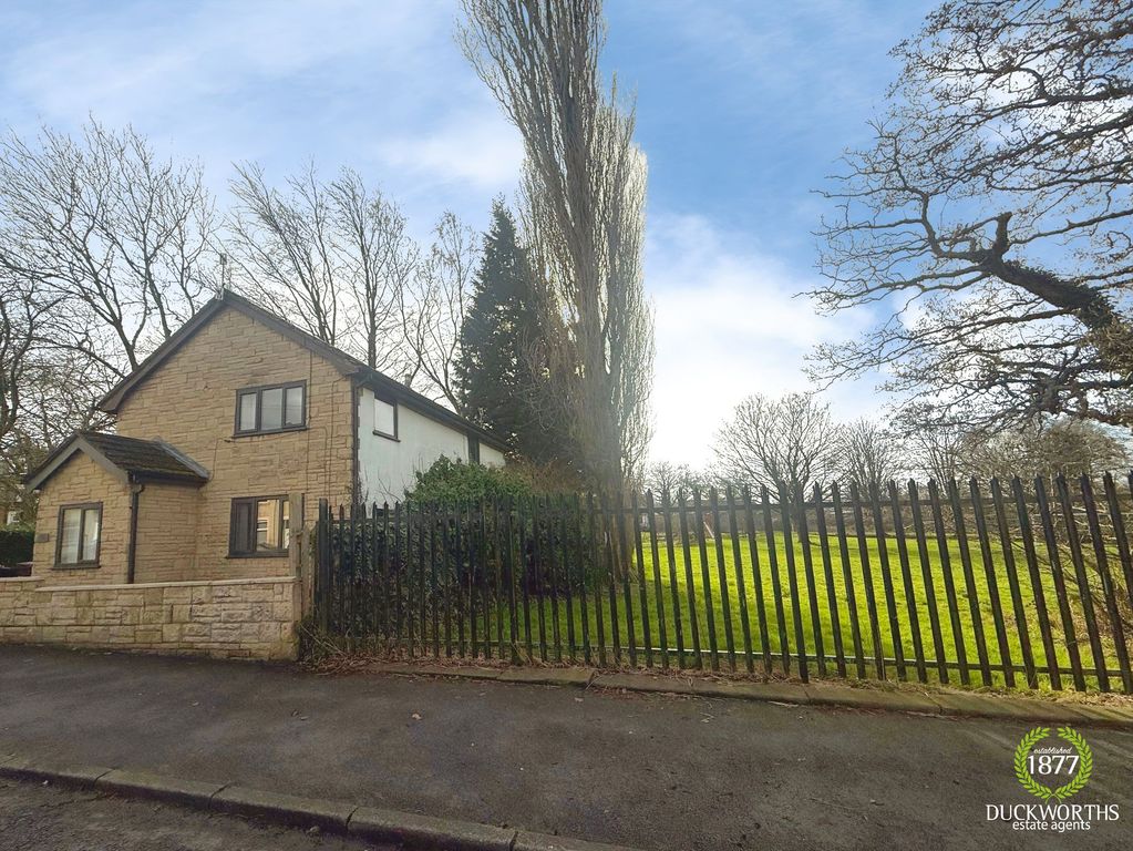 Property photo 2 of 15