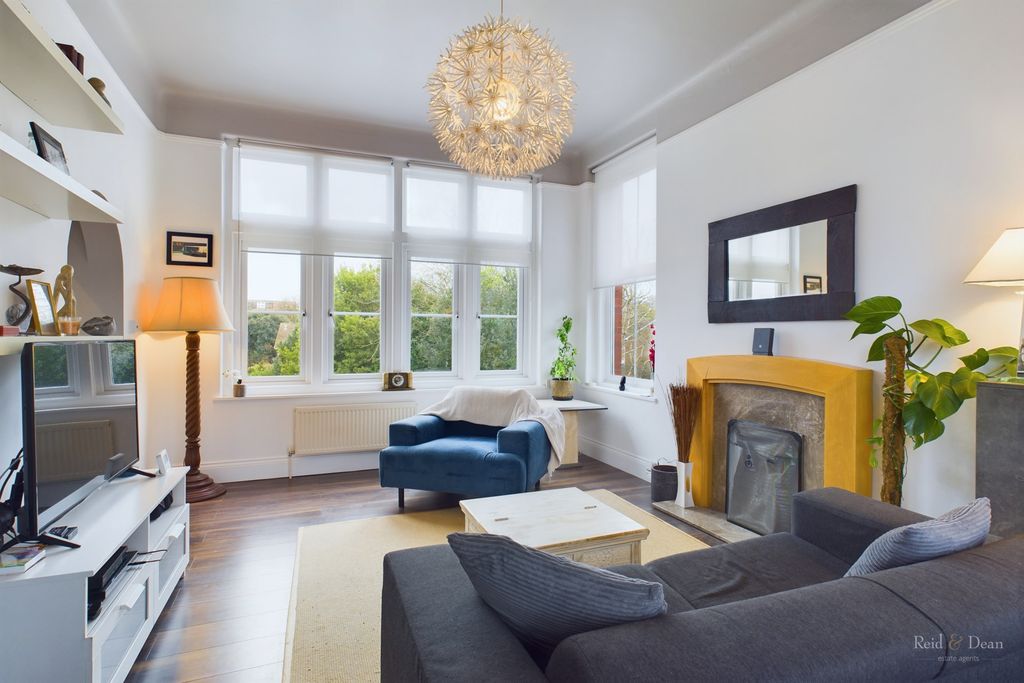 Property photo 2 of 23 1314-Hr-2.Jpg