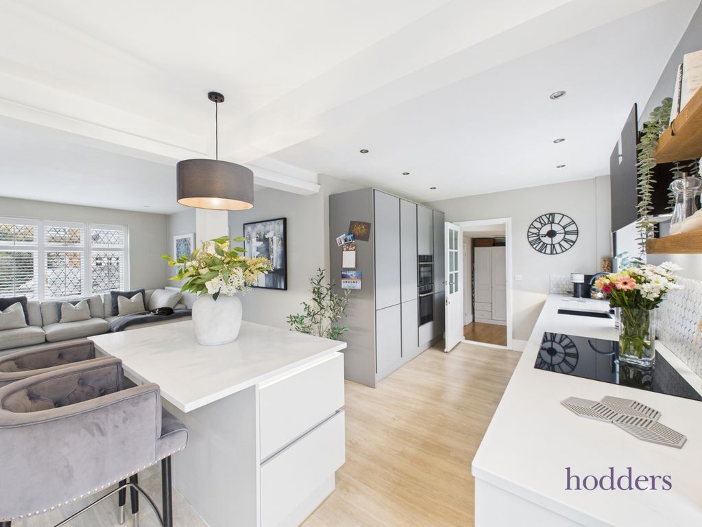 Property photo 2 of 30 Picture No. 42