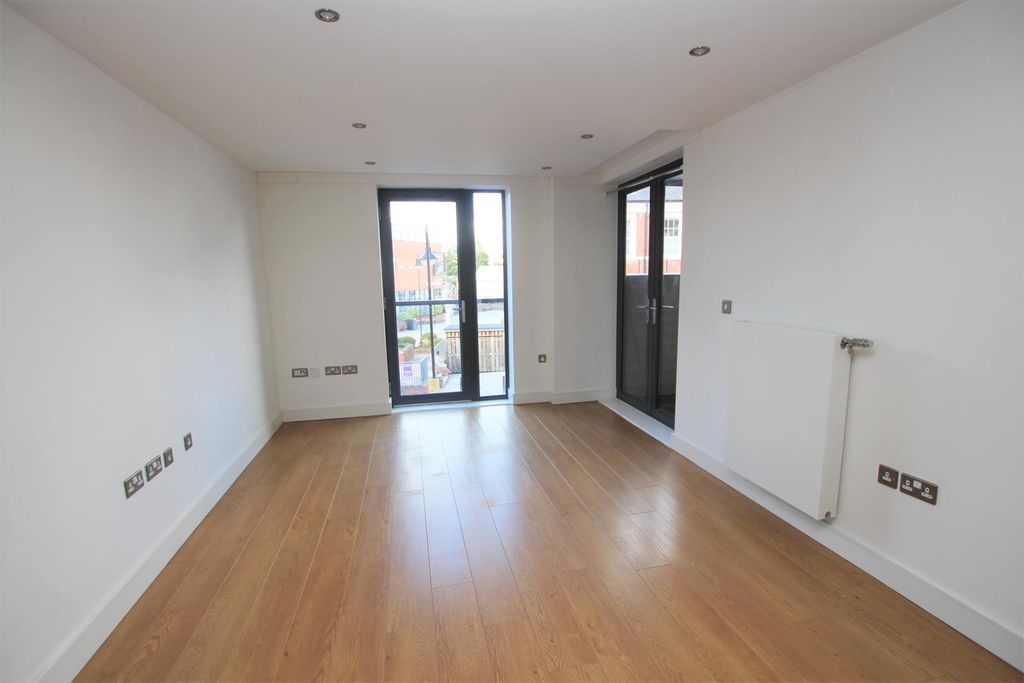 Property photo 2 of 7