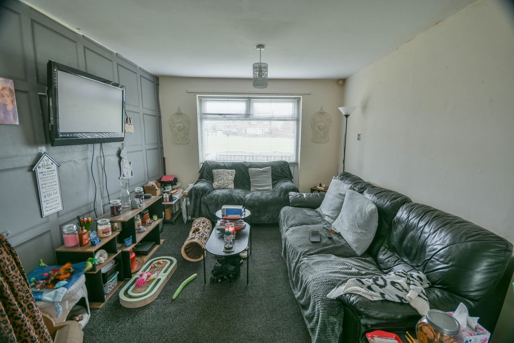 Property photo 3 of 22