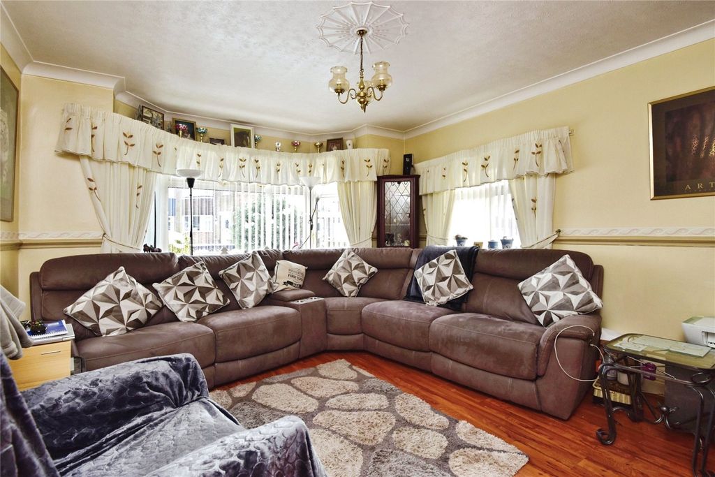 Property photo 2 of 24 Picture No. 26