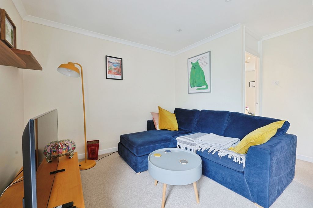 Property photo 2 of 20 Pbox-Img.Jpg