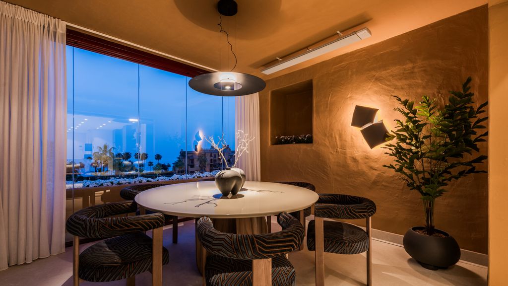 Property photo 3 of 32