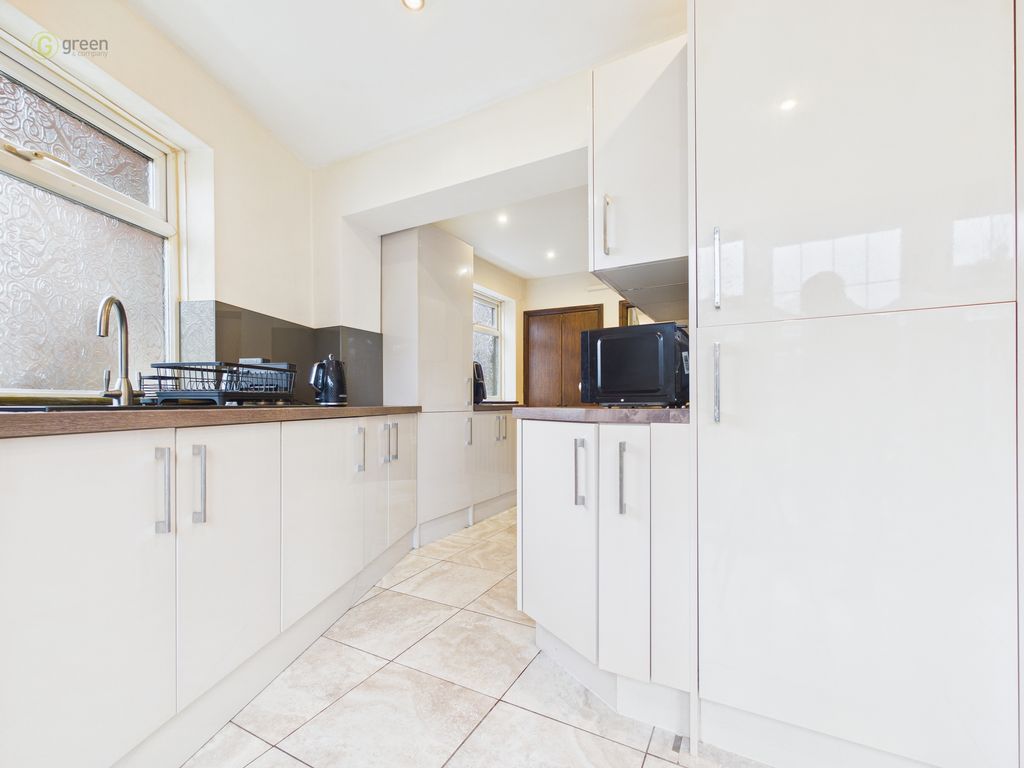 Property photo 3 of 39 Cam01332G0Pr0656Still008