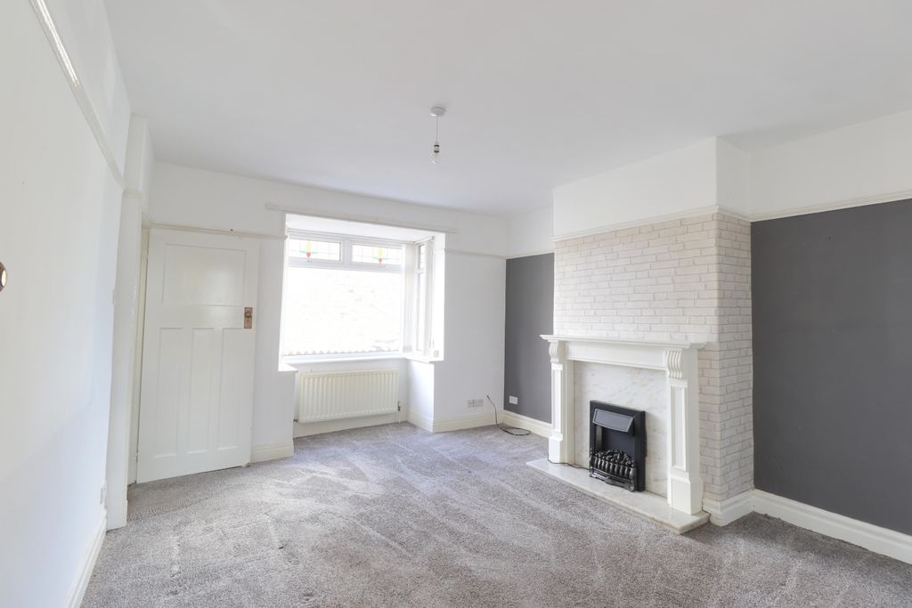 Property photo 2 of 12 Living Room 1