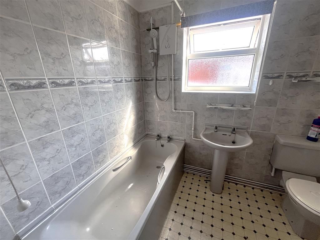 Property photo 3 of 5 Bathroom