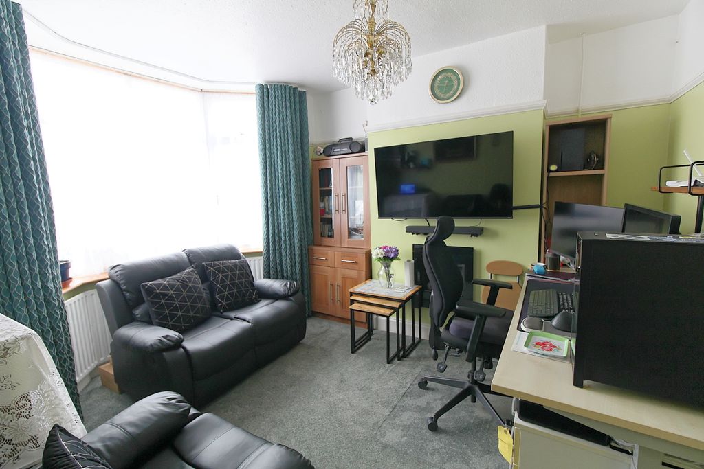 Property photo 3 of 15 Img_9097_Dxo