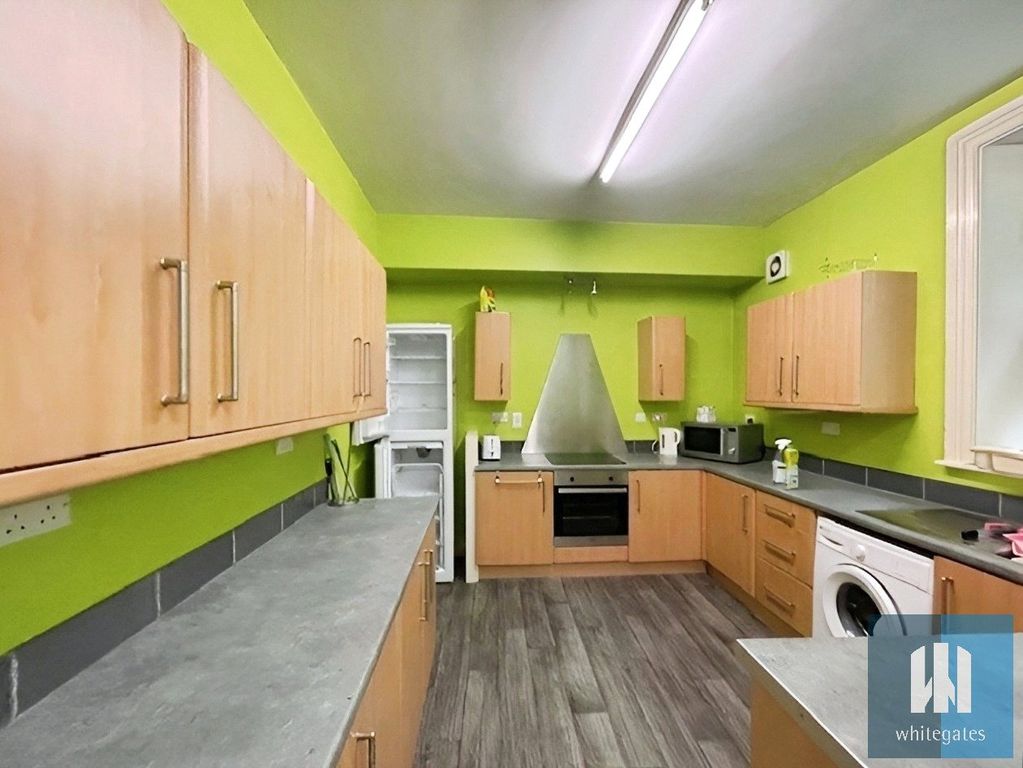 Property photo 2 of 16 Picture No. 44