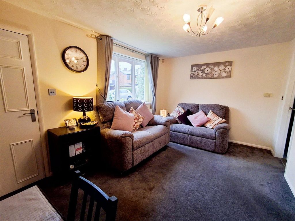 Property photo 3 of 10 Picture No. 13
