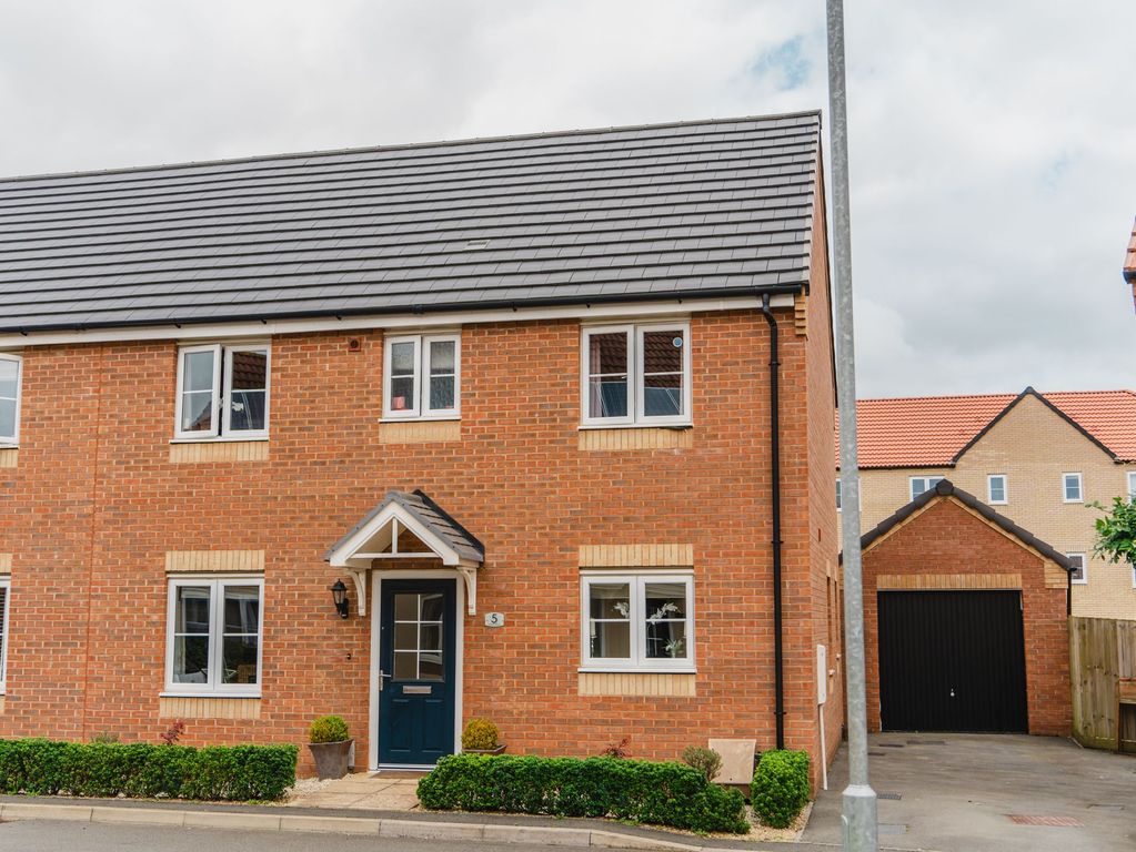 Property photo 1 of 28