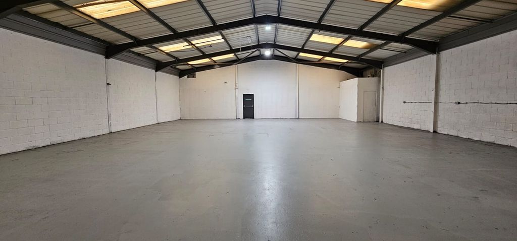 Property photo 1 of 3