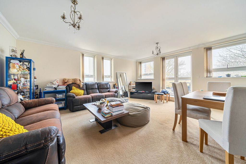 Property photo 3 of 20 1420497-14-69Aaf5...