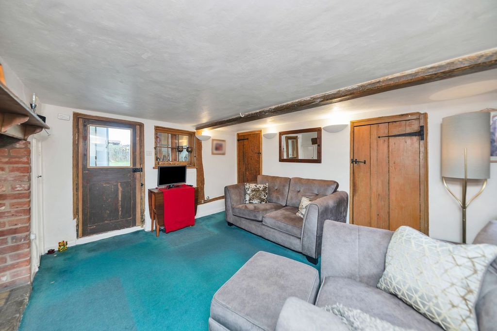 Property photo 3 of 19