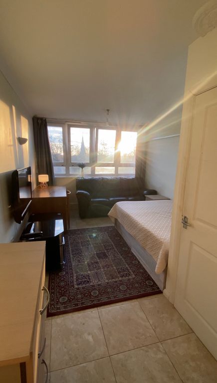 Property photo 2 of 17 Room A