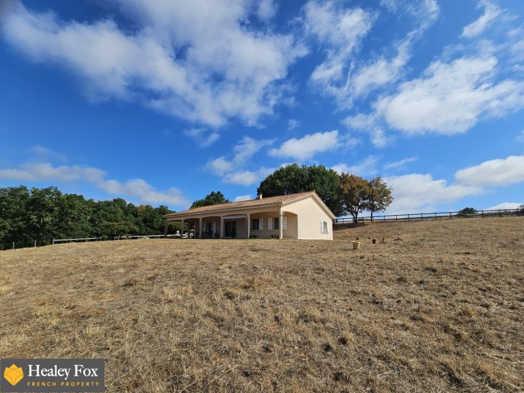 Property photo 1 of 36 Main Exterior View