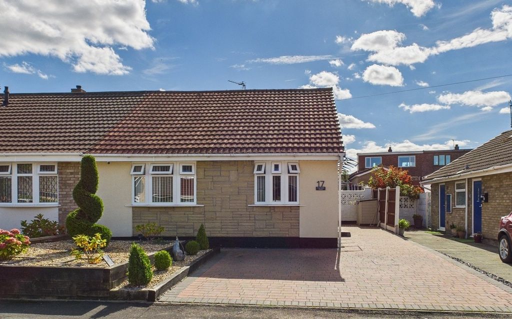Property photo 1 of 27