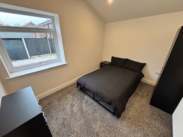 Property photo 1 of 7 Room 6