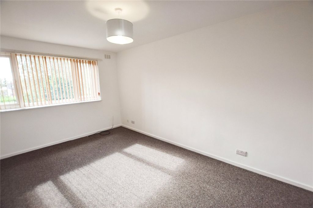 Property photo 3 of 7 Picture No. 11