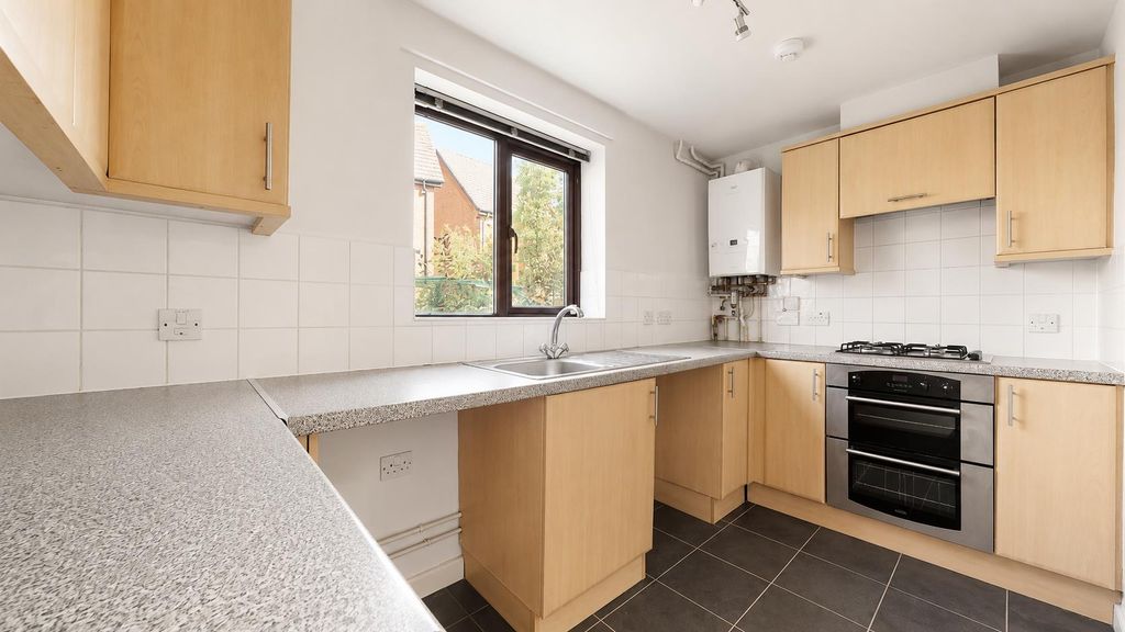 Property photo 2 of 9 5A5075E4-258F-4544-Aec6-A542241623Bb.Png
