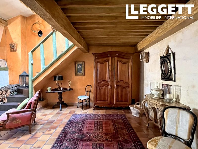 Property photo 3 of 9