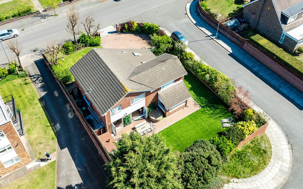 Property photo 1 of 43