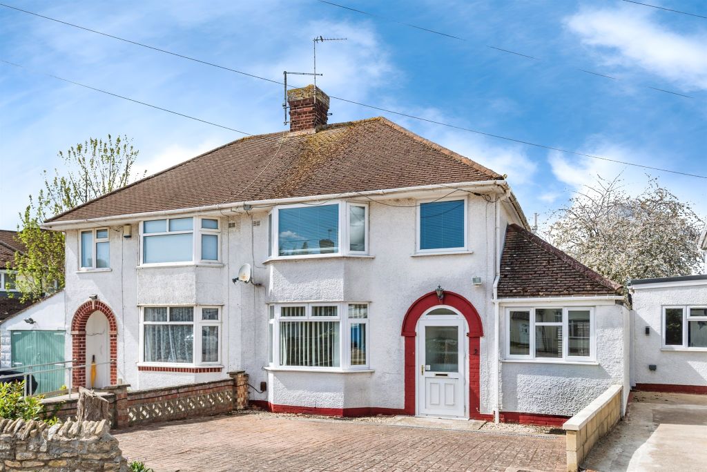 Property photo 1 of 17