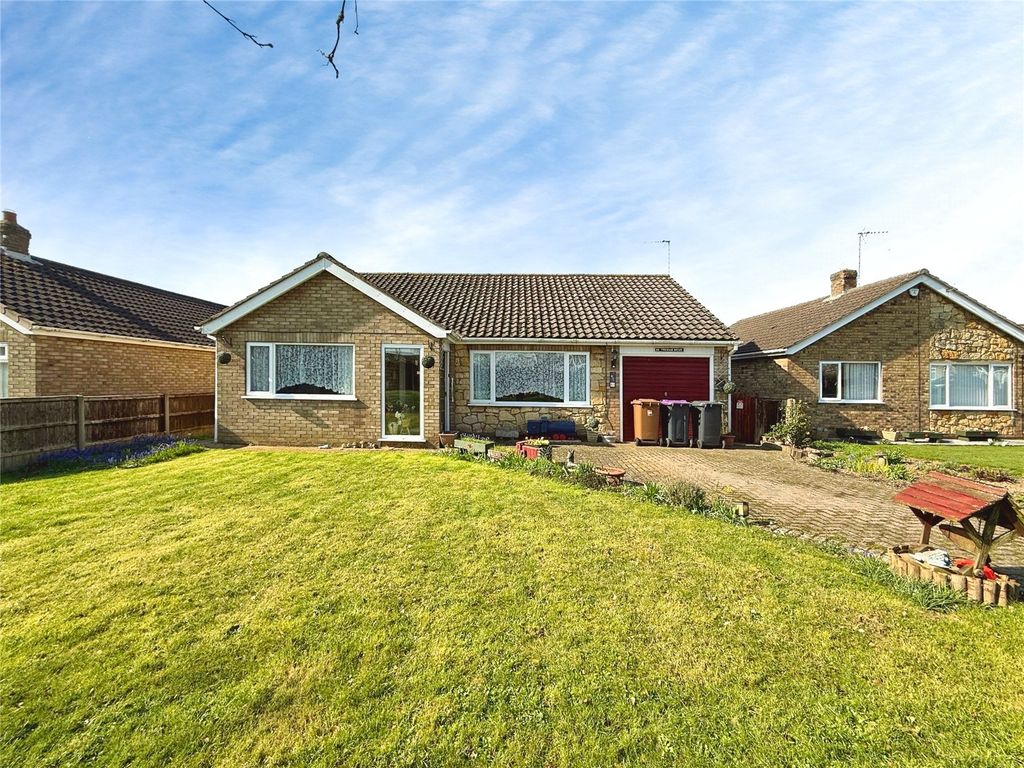 Property photo 1 of 13 Outside