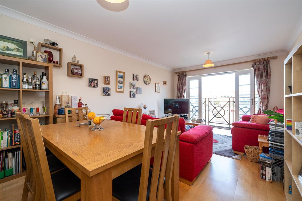 Property photo 2 of 12 56-Longman-Court-06003.Jpg